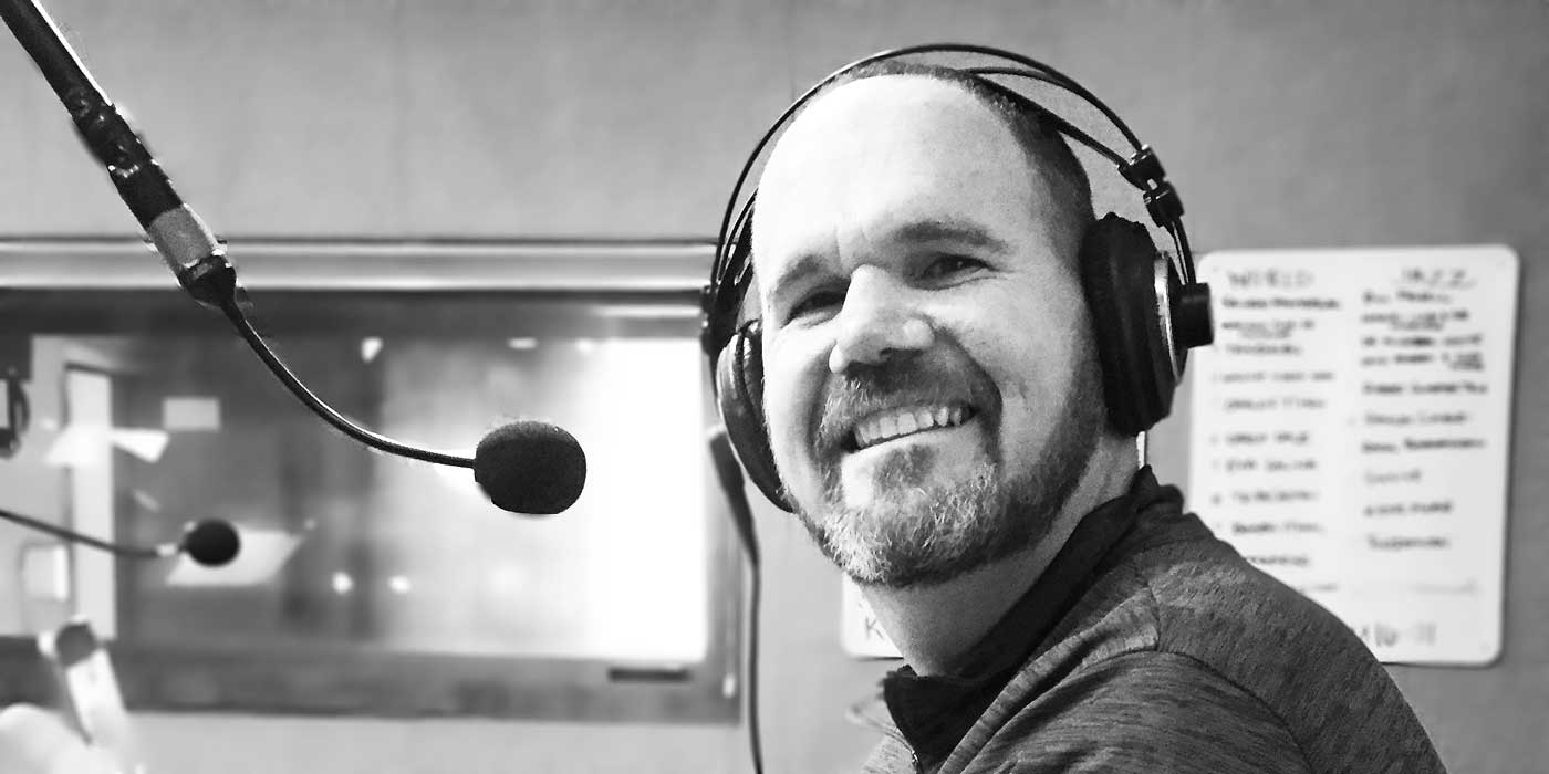 Jimmy Moore is one of the top podcasters and bloggers in the health industry.