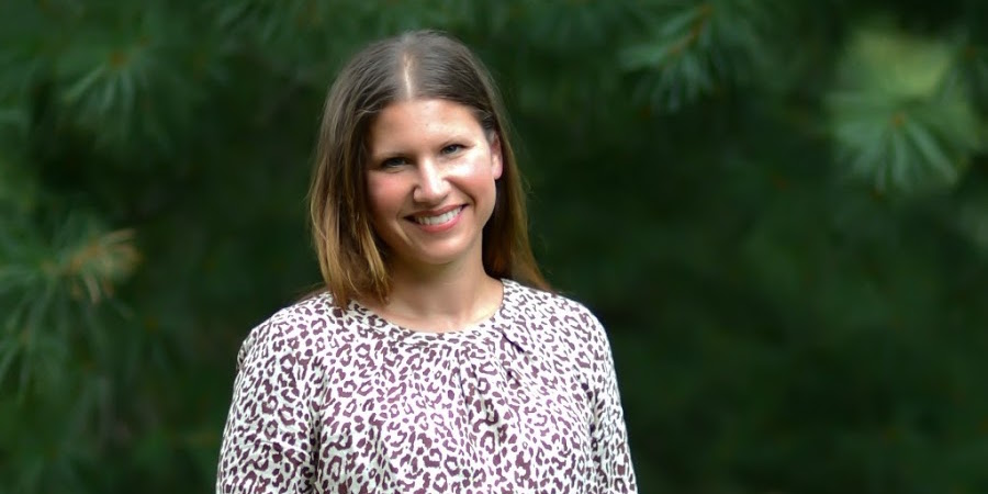 After over 20 years as a nurse, Trina Felber decided that something had to change in the way we treat our skin.