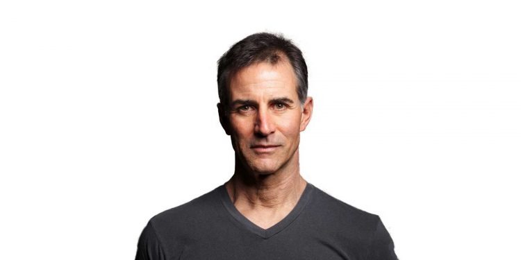 Vinnie Tortorich is a personal trainer turned bestselling author & top ranking podcaster.
