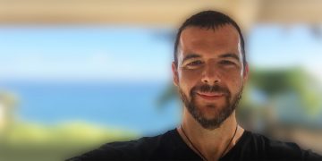 We all know that we should be meditating. But how many of us actually do it? In this episode with Jason Campbell we see how to finally commit to meditation.